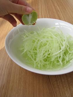 什锦白肉卷的做法(一道适合节日做的菜)